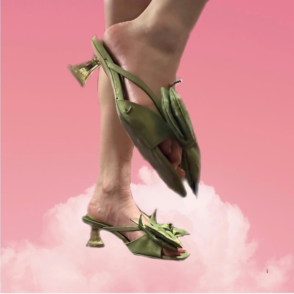 Green Circus NY kitten mules with bows